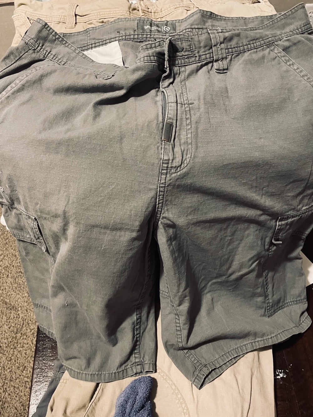 Men's LRG Cargo Shorts - Gray/Olive Green Size 40